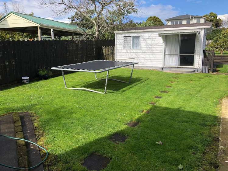 4 Coates Crescent Panmure_13