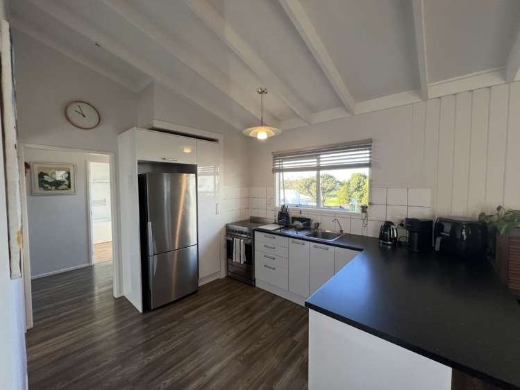 1373 Whangaparaoa Road Army Bay_5
