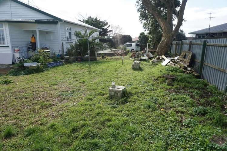 24 Finlayson Avenue Clendon Park_14