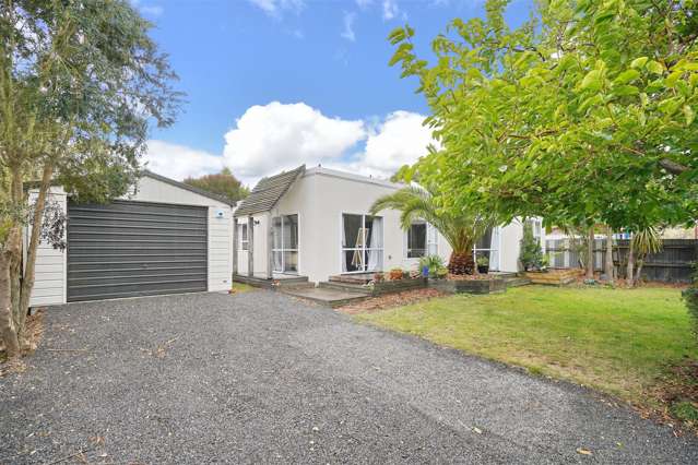 64 Dunns Avenue The Pines Beach_1