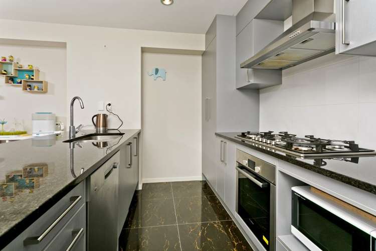 5/75 Tamahere Drive Glenfield_7