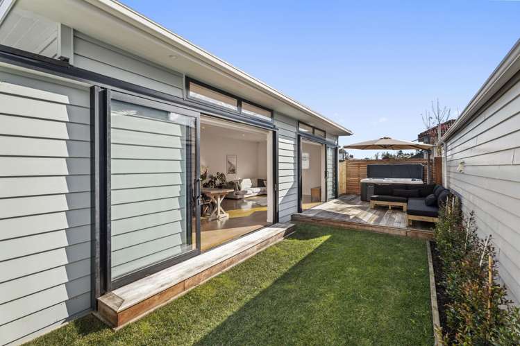 1/21 Foch Avenue Mount Roskill_15