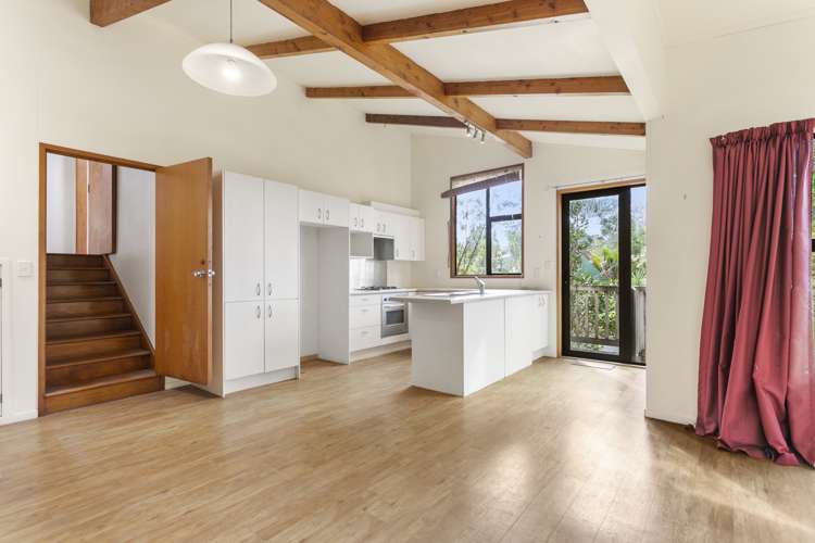 36 Longfellow Parade Glen Eden_6