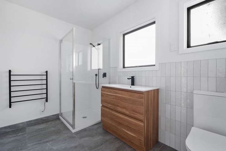 49 Duncansby Road Stanmore Bay_13