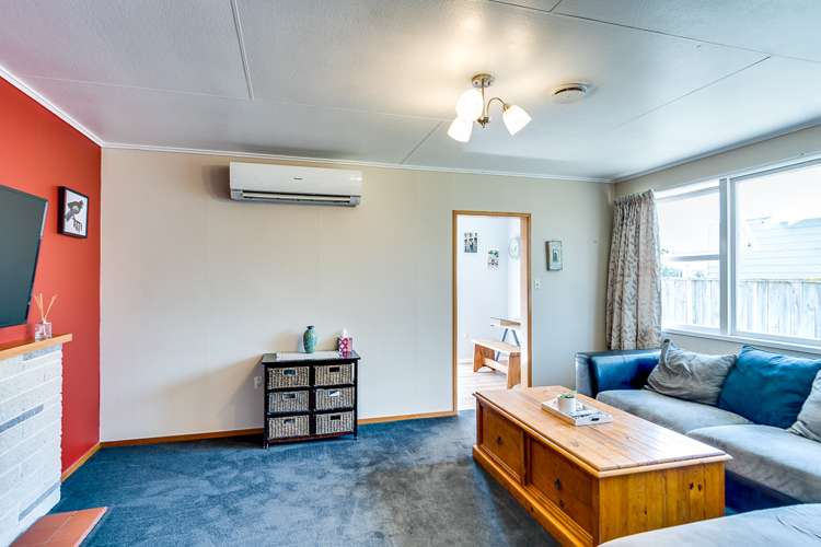 813 Willowpark Road South Akina_5