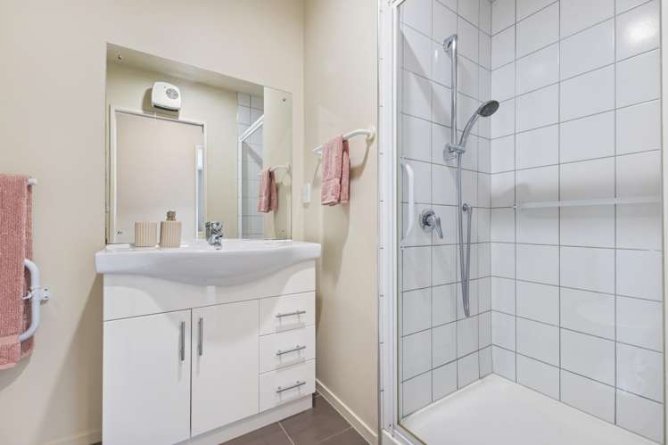 9/25 Tilford Street Woolston_16