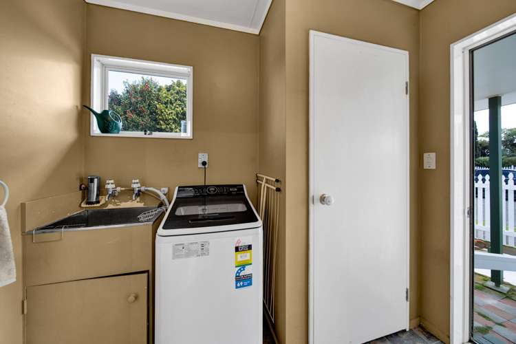 57 Murray Avenue Hawera_11