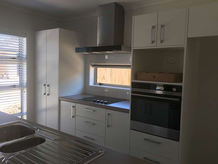 47 Puhirake Crescent Pyes Pa_4