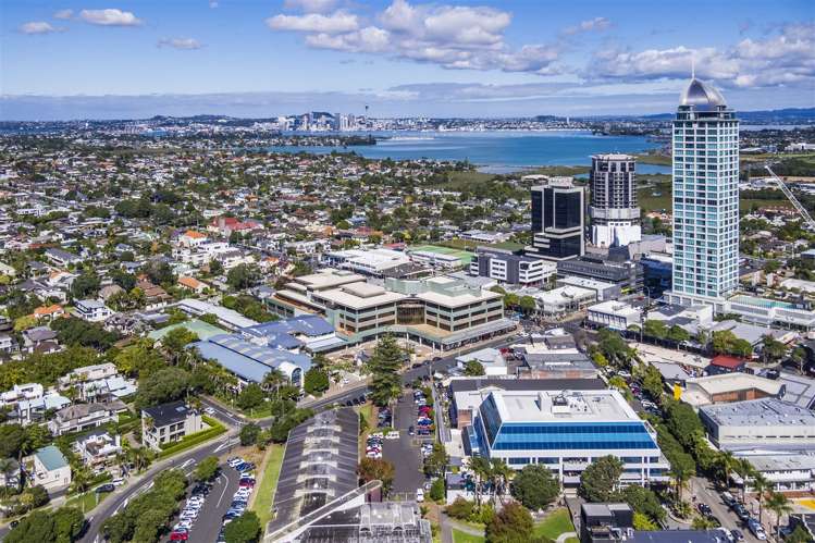 Shop 4/1-7 The Strand Takapuna_6