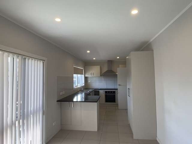 02/30 Calvert Avenue Mangere East_4