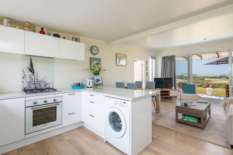 64 Brown Road Kaiwaka_12