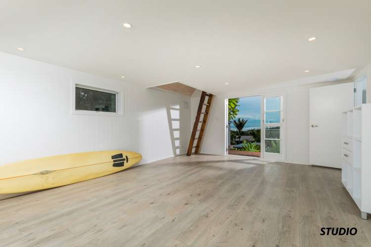 34 Domain Crescent Muriwai_15