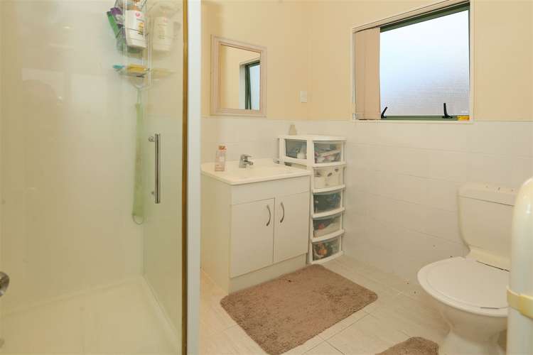 24a Charlenne Close Ranui_7