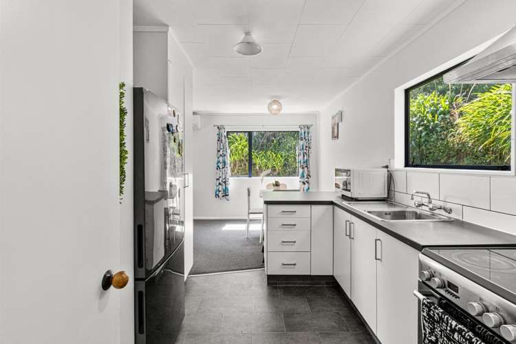 31 Beaumont Crescent Frankleigh Park_11