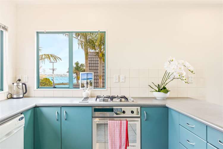 122 Beach Road Te Atatu Peninsula_11