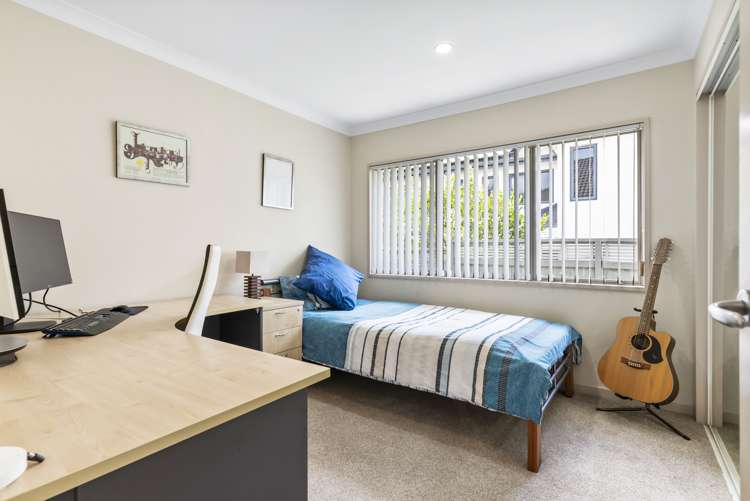 23 English Oak Drive Schnapper Rock_31