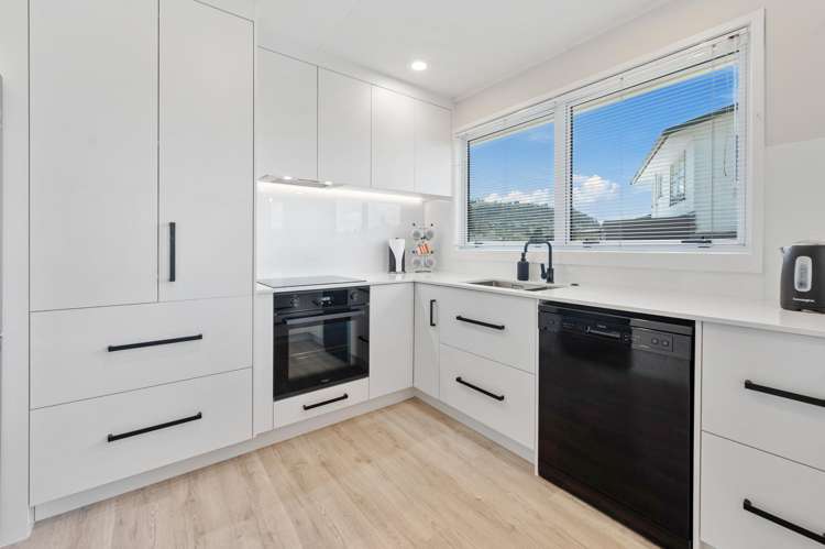 19 Alison Street Mangakakahi_8