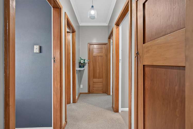 22A Ludlam Crescent Woburn_8