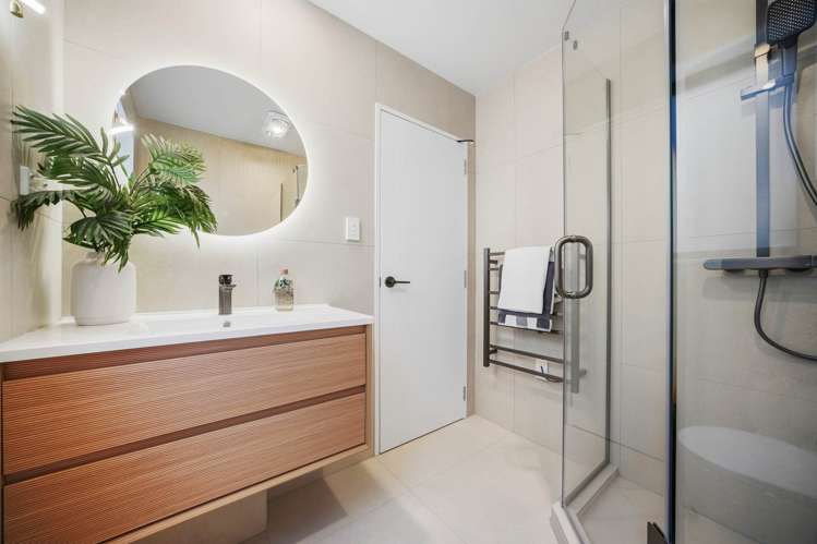Lot 1-5/77 Langana Avenue Browns Bay_16