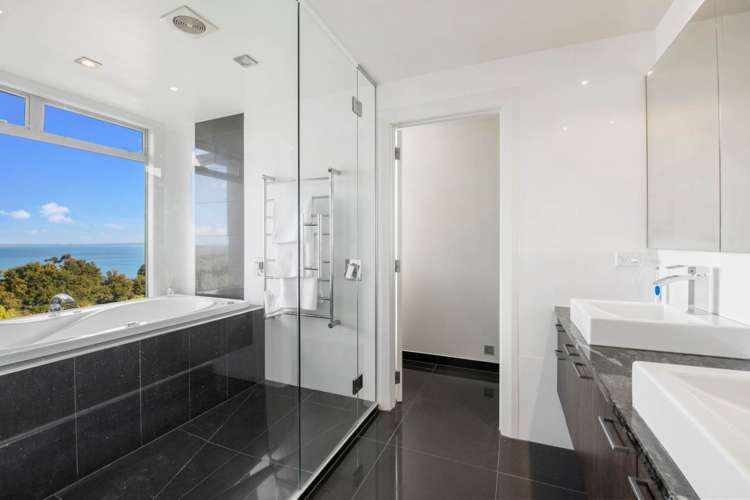 64 Beauvoir Avenue Matakatia_16