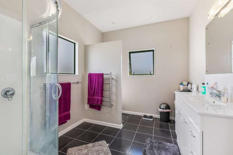 22 Clansman Terrace Gulf Harbour_11