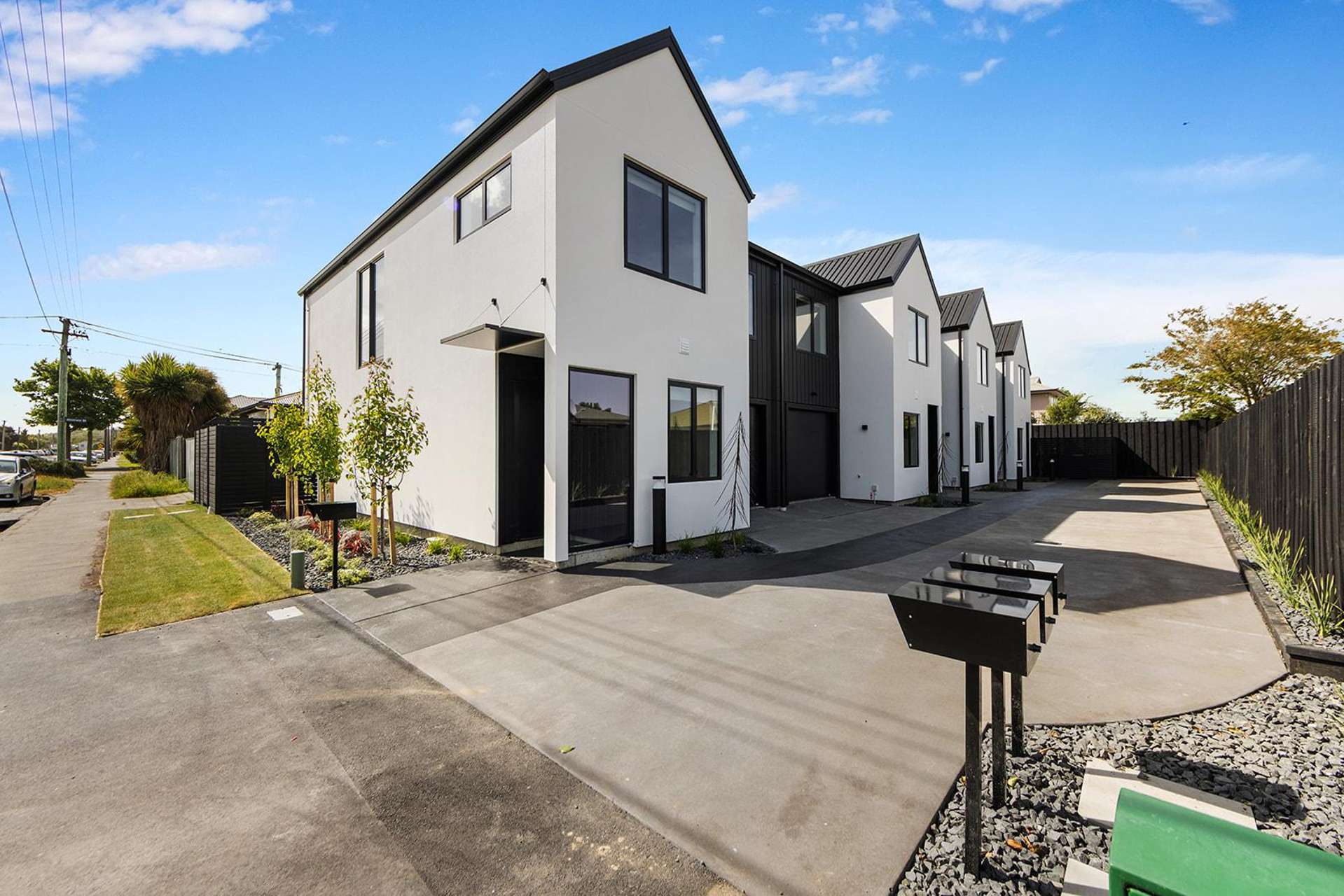 1/99 King Street Sydenham_0