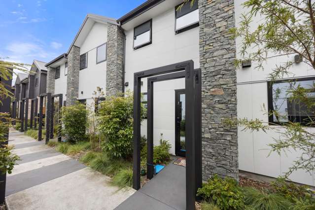 7/10 Fathom Place Te Atatu Peninsula_3