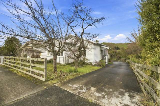 Estate auction, instructed to sell!