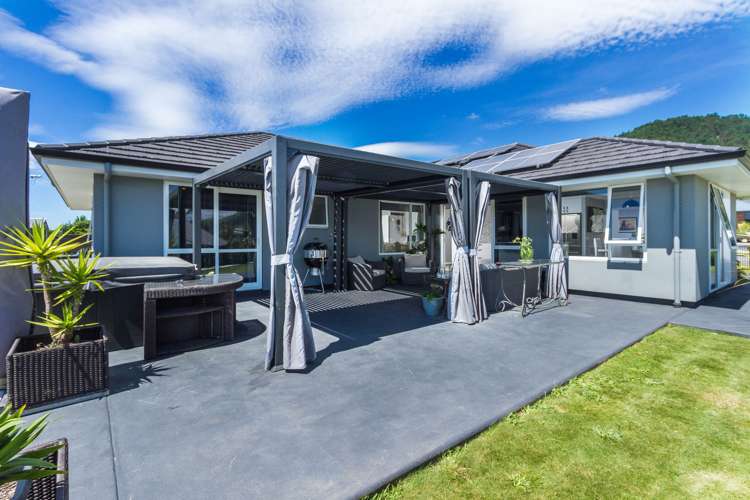 65 Fairose Drive Richmond_17