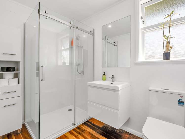 19 Division Street Matata_21