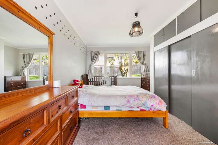 63 Triangle Road Massey_11