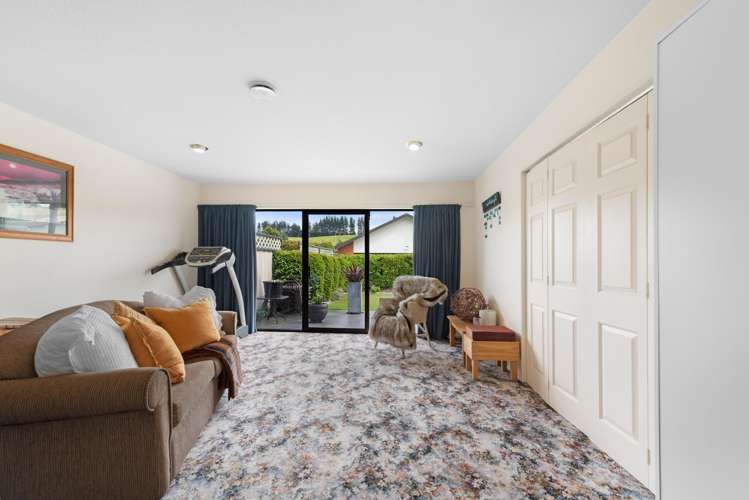 10 Romney Place Gore_12