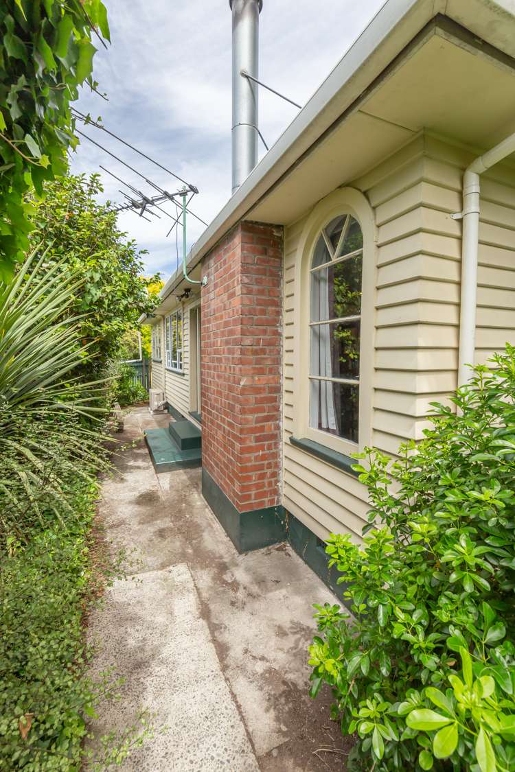 137 Springs Road Hornby_21