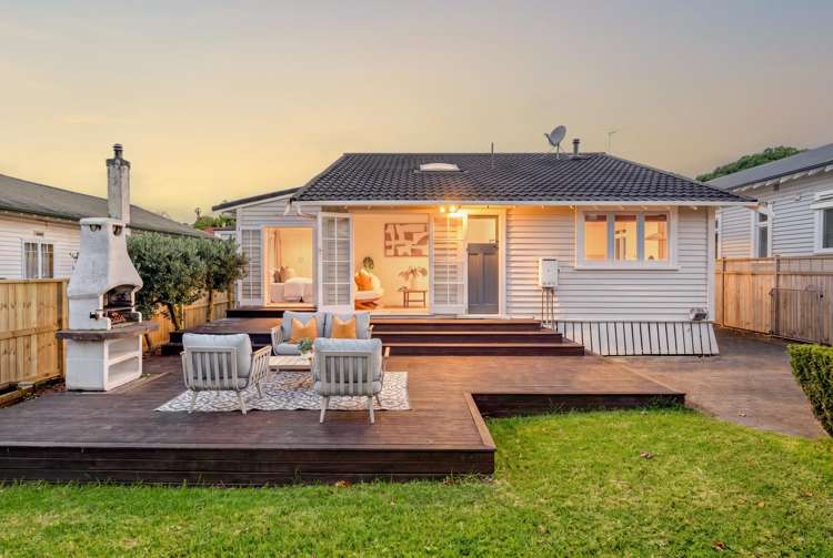 42 Woodward Road_0