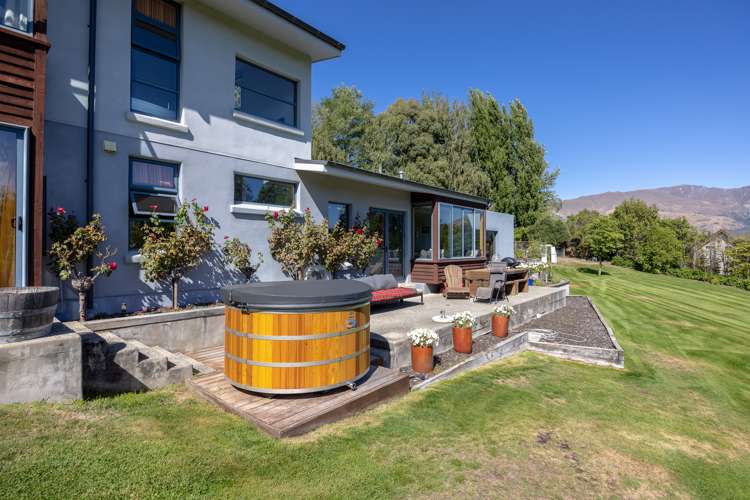 691 Aubrey Road Albert Town_26