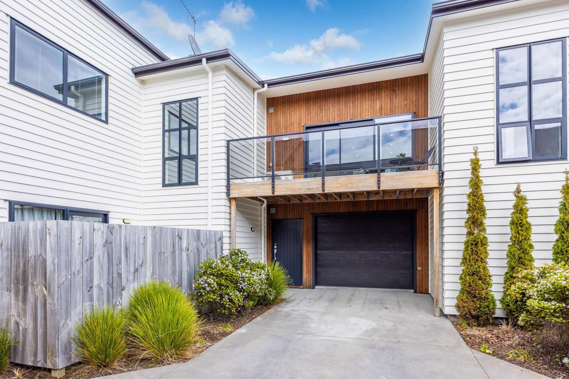 3/45 Cook Street Hamilton East_0