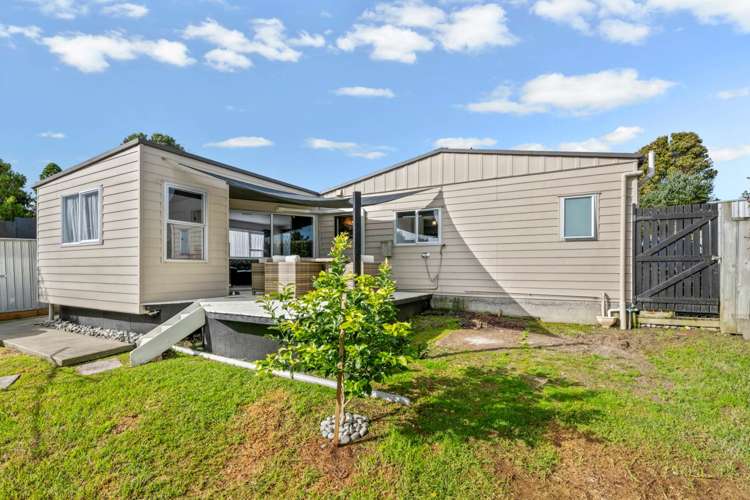 39b Brian Crescent Stanmore Bay_2