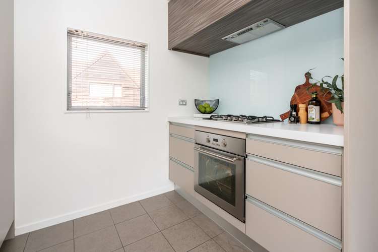 1/12 Agra Crescent Khandallah_8