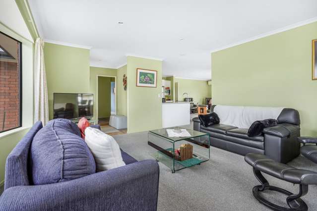 43 Farringdon Avenue Rototuna North_2