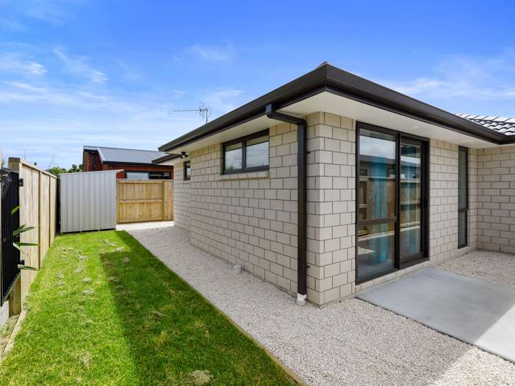 77 Hills View Drive Papamoa_12