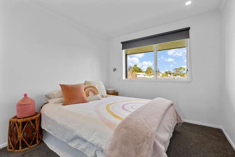 7b Beach Road Omata_13