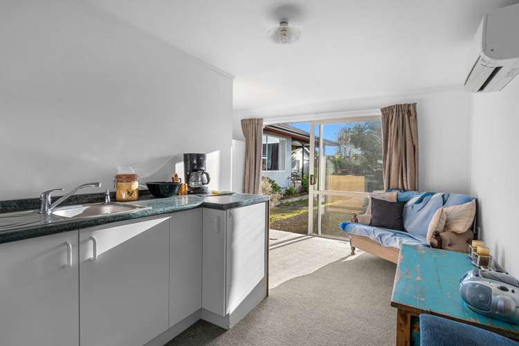 5 Balmoral Place Stoke_21