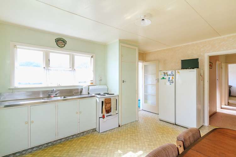 17 Bledisloe Crescent Wainuiomata_12