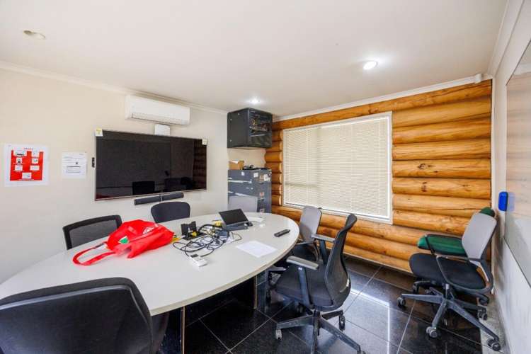 12-14 Coventry Street Levin_19