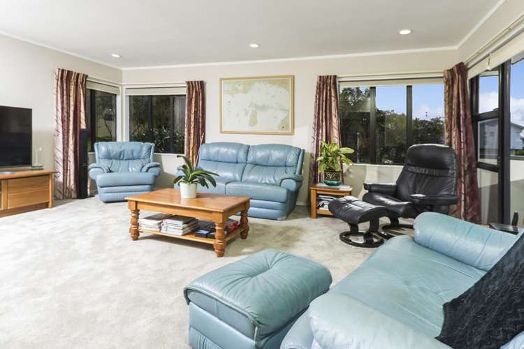 2/2 Korotaha Terrace Rothesay Bay_6