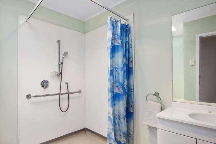 3/13 Cobham Crescent Stoke_9