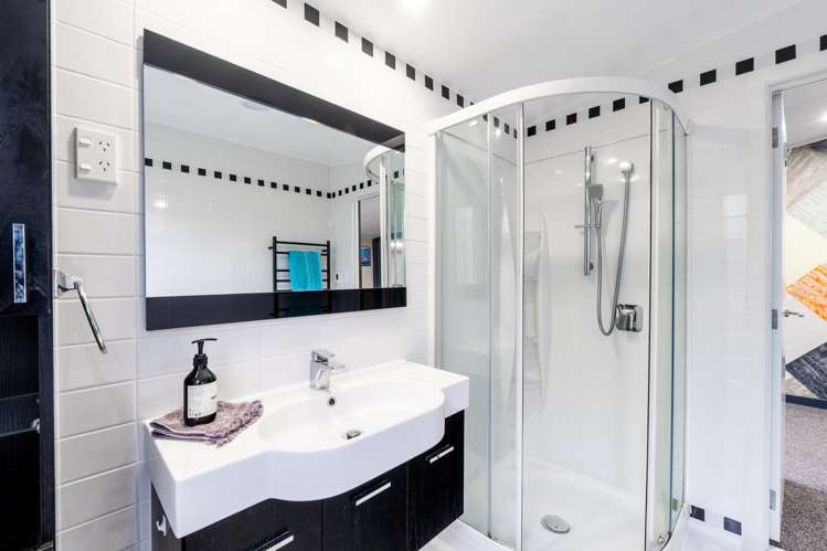 2A Richard Street Riverton_11