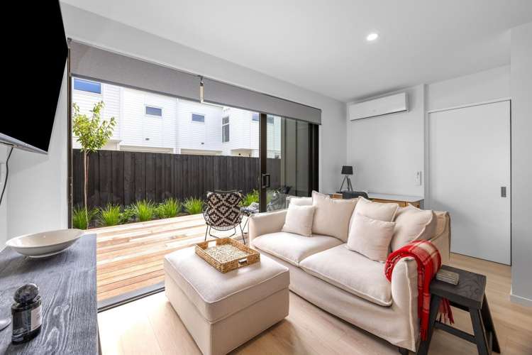 2/19 Courtenay Street St. Albans_5