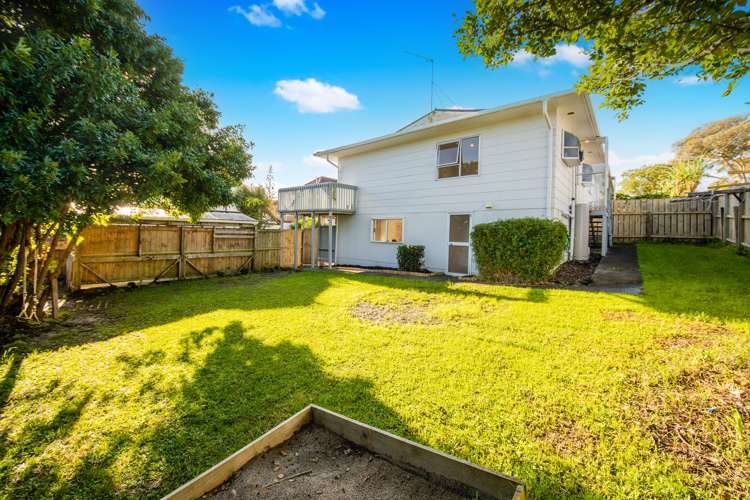 2/52 Cherry Road Bucklands Beach_13