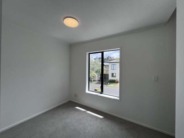 4 Barnea Circle Glen Eden_1